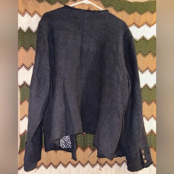 Liz Claiborne Sweater| Size Large - Picture 7 of 7